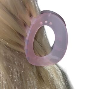 🍁 3/$15 Boutique Pastel Oval Hair Clip